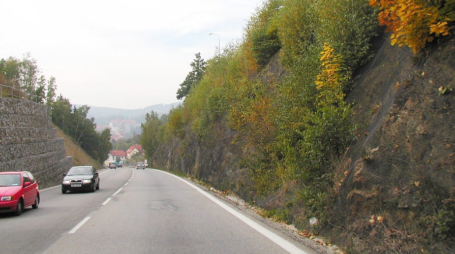 Geomreže na skalných stenách